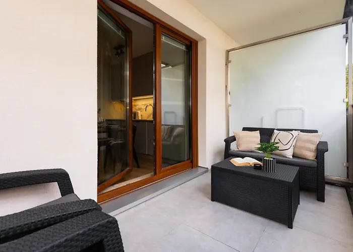 Flatbook - Port Baltic Park * Stegna (Pomerania)